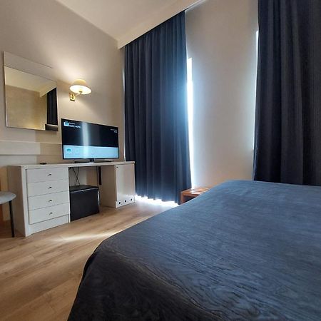 Eurohotel Пьяченца Экстерьер фото