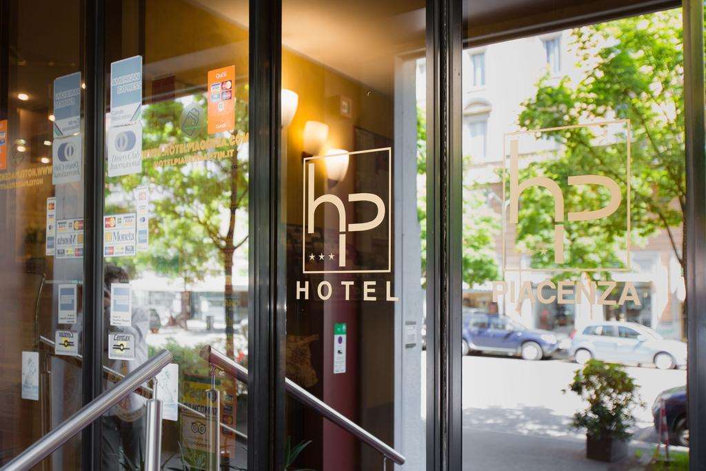 Eurohotel Пьяченца Экстерьер фото